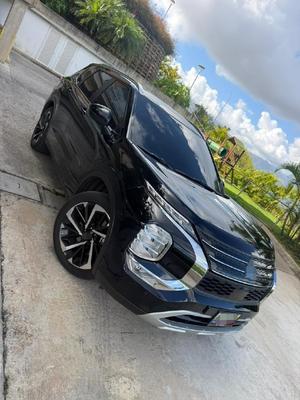 Mitsubishi Outlander 2025