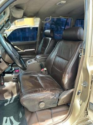 Toyota Land Cruiser 2001