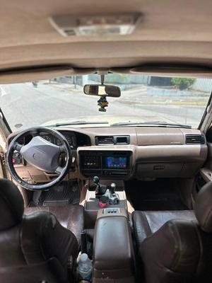 Toyota Land Cruiser 2001