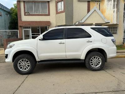 Toyota Fortuner 2013