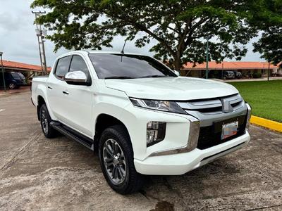 Mitsubishi L200 2023