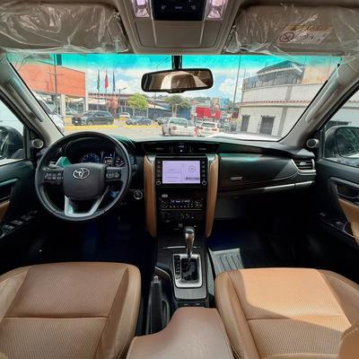 Toyota Fortuner 2022