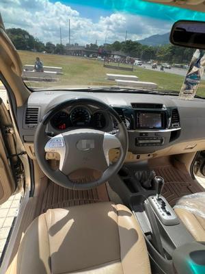 Toyota Fortuner 2014