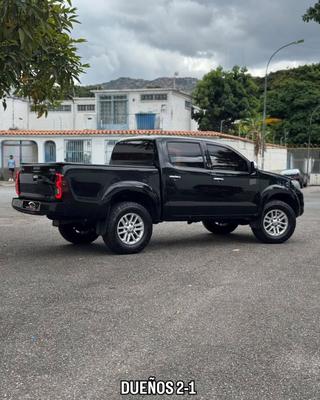 Toyota Hilux 2015