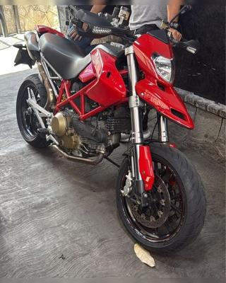 Ducati Hypermotard 1100 2008