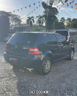 Volkswagen Golf 2004