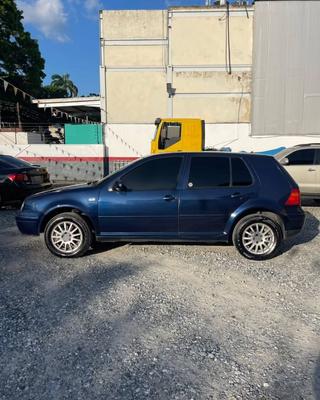Volkswagen Golf 2004