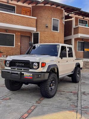 Toyota Land Cruiser LC79 2025
