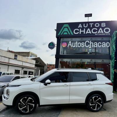 Mitsubishi Outlander 2025