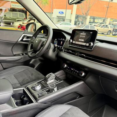 Mitsubishi Outlander 2025