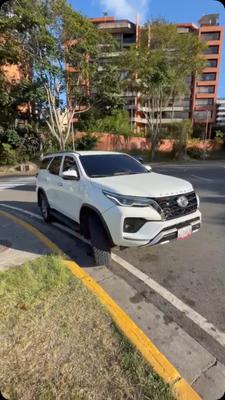 Toyota Fortuner 2023