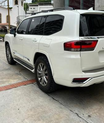 Toyota Land Cruiser 2024