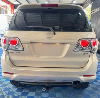 Toyota Fortuner 2013