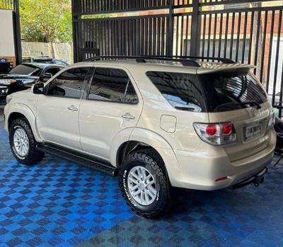 Toyota Fortuner 2013
