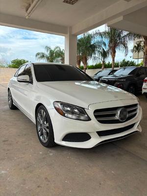 Mercedes-Benz C300 2016