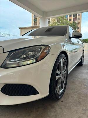 Mercedes-Benz C300 2016