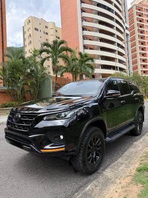 Toyota Fortuner 2021