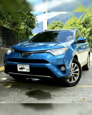 Toyota RAV4 Limited 2016