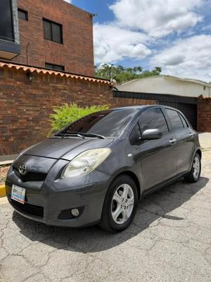 Toyota Yaris 2011