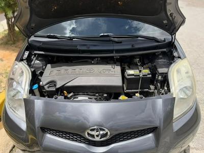 Toyota Yaris 2011