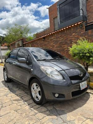 Toyota Yaris 2011