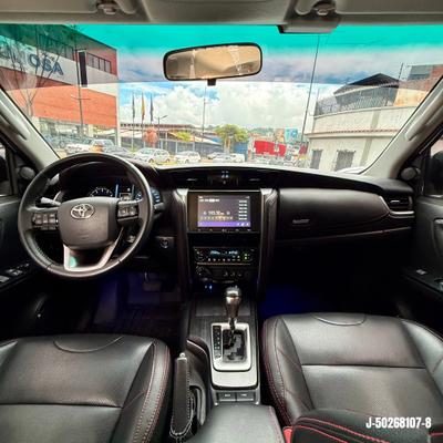 Toyota Fortuner 2024