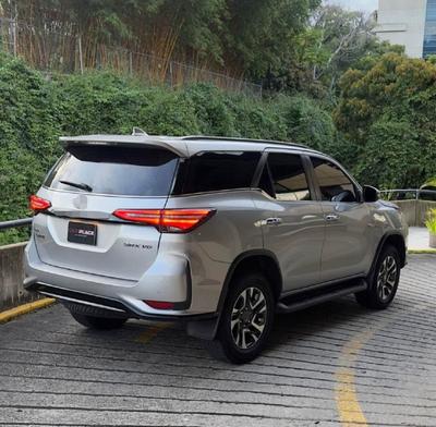 Toyota SW4 Fortuner 2024