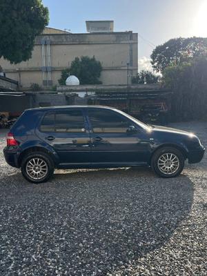 Volkswagen Golf 2004