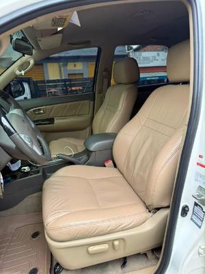 Toyota Fortuner 2012