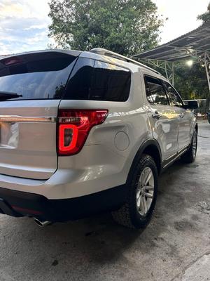 Ford Explorer 2012
