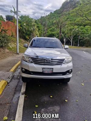 Toyota Fortuner 2014