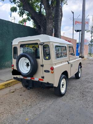 Land Rover Series III 1973