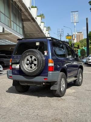 Toyota Meru 2006