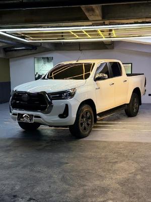 Toyota Hilux 2024